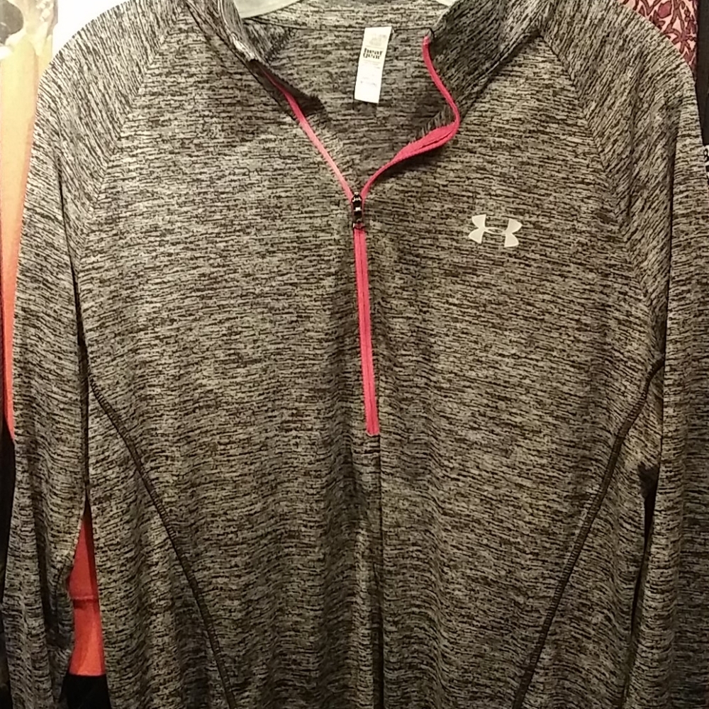 Thin half zip from under armour